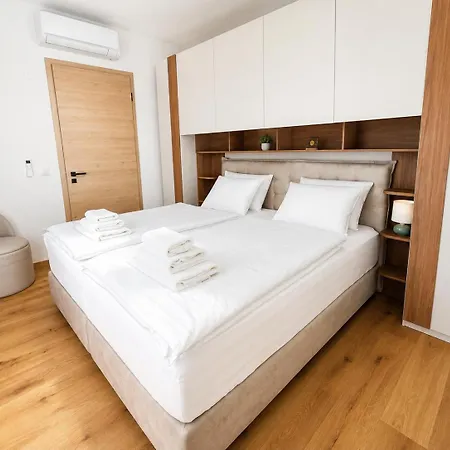 Prestige Rooftop Viva With Hot Tub Apartman *