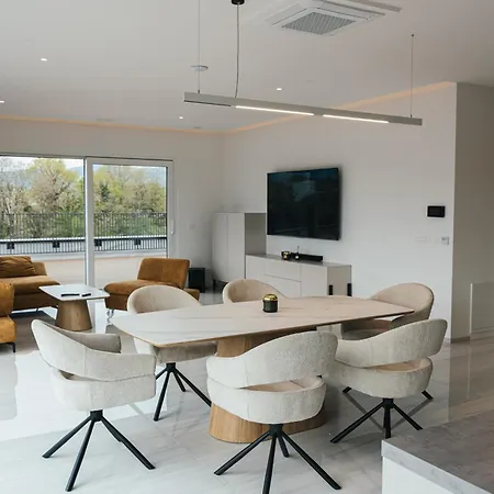 Apartman Prestige Rooftop Viva With Hot Tub Maribor