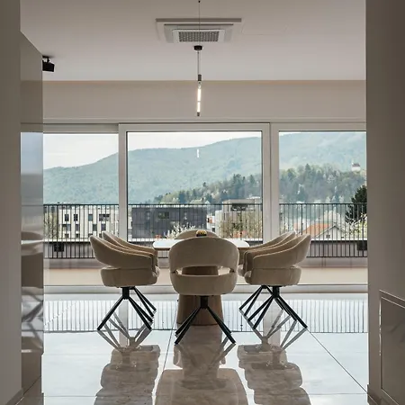 Prestige Rooftop Viva With Hot Tub Apartman Maribor