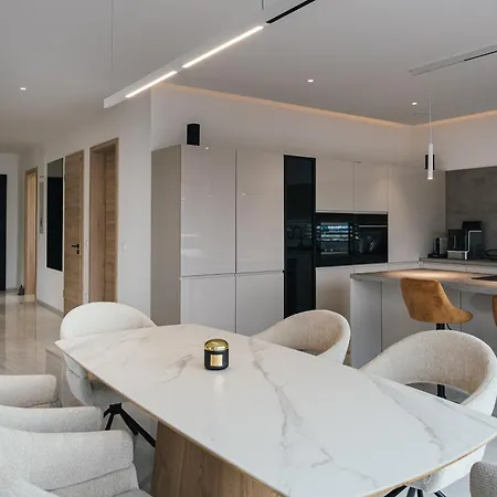 Apartman Prestige Rooftop Viva With Hot Tub Maribor