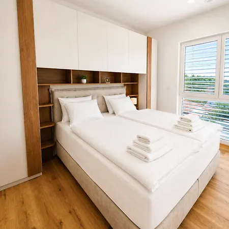 Apartman Prestige Rooftop Viva With Hot Tub Maribor