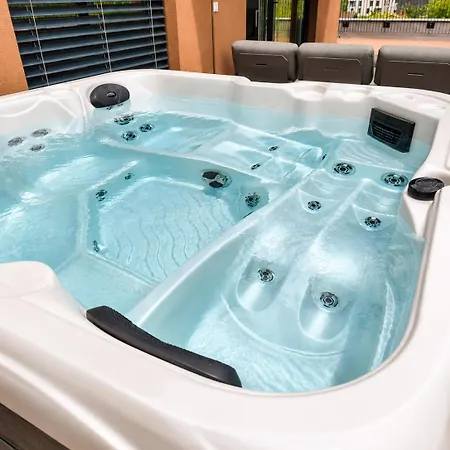 Prestige Rooftop Viva With Hot Tub Maribor